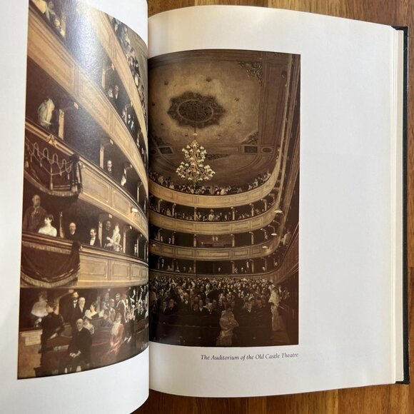 Vintage Hardcover - The Great Masters: Klimt, copyright 1993 - Picture 3 of 8